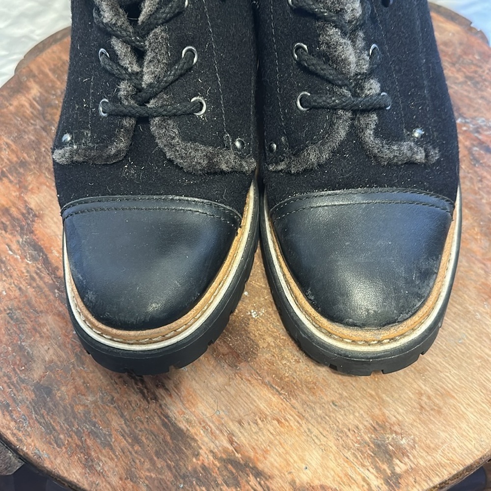Tory Burch Shearling Wool Leather Miller Lug Sole Black/Grey Bootie size 10.5 - Picture 7 of 10